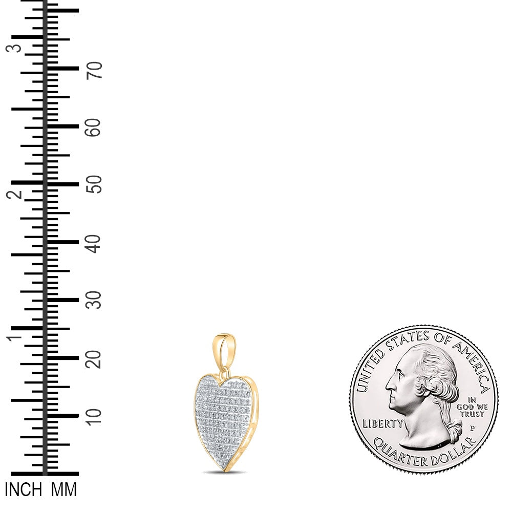 0.25 Ctw Natural Diamond Cluster Heart Pendant in 10k Yellow Gold