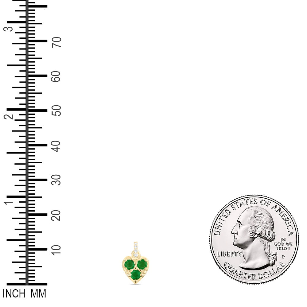0.34 Ctw Natural Diamond Heart Green Diamond Pendant in 14k Yellow Gold