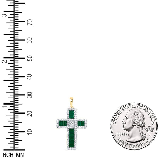 1.39 Ctw Natural Diamond Green White Cross Pendant in 14k Yellow Gold