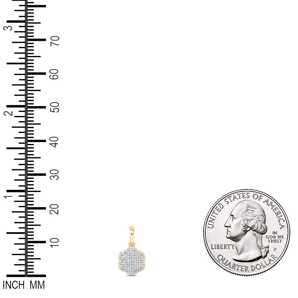 0.46 Ctw Natural Diamond Clover Fashion Gift Pendant in 10k Yellow Gold