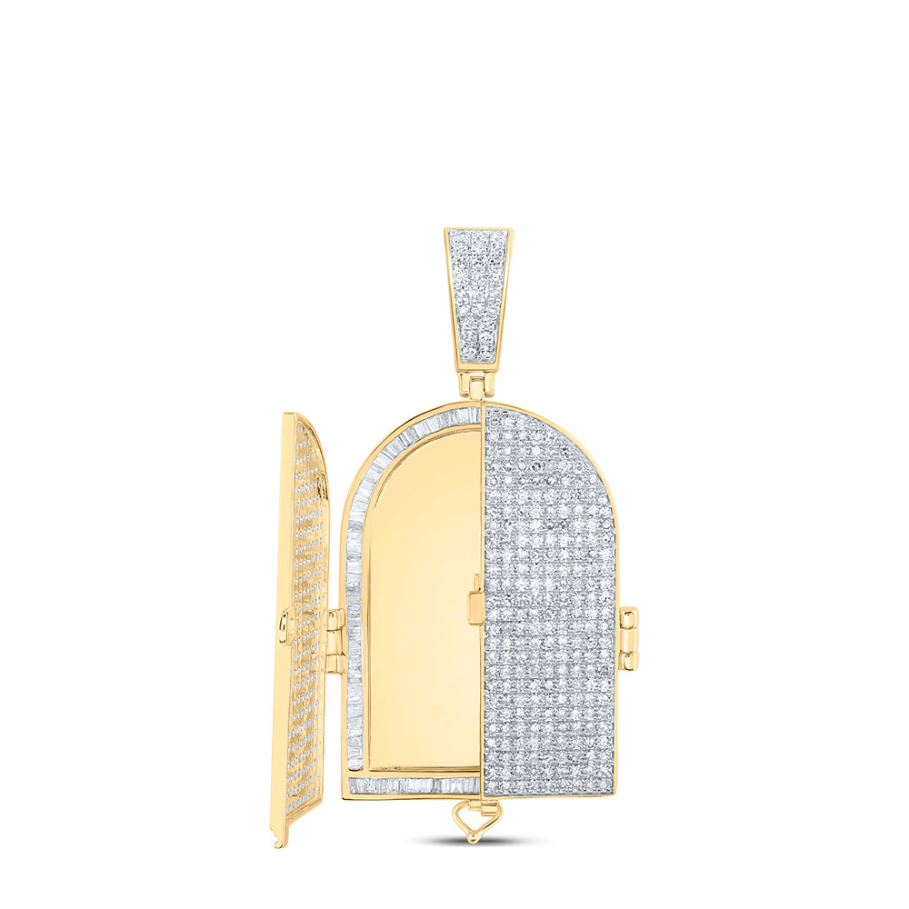 3.76 Ctw Natural Diamond Tomb Doors Memory Picture Frame Pendant in 10k Yellow Gold