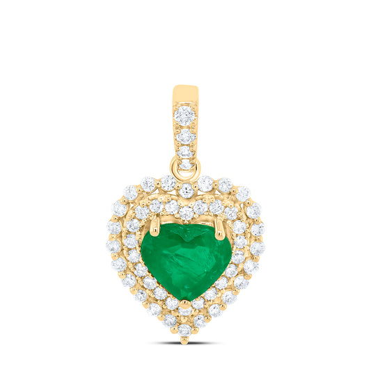 1.08 Ctw Natural Diamond Green Center Heart Pendant in 14k Yellow Gold