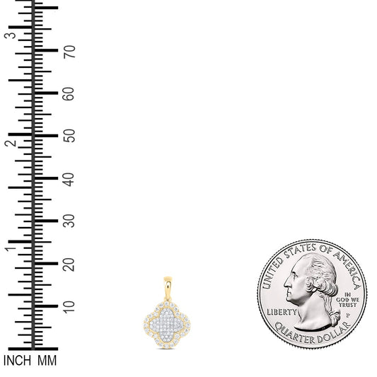 0.26 Ctw Natural Diamond Clover Cluster Gift Pendant in 10k Yellow Gold