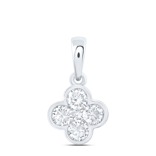 0.52 Ctw Natural Diamond Clover Flower Fashion Pendant in 10k White Gold