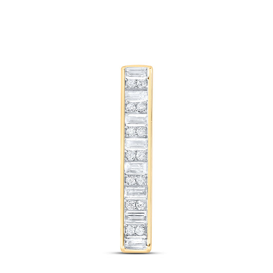 0.25 Ctw Natural Diamond Rectangle Gift Pendant in 14k Yellow Gold