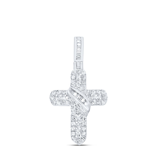0.49 Ctw Natural Diamond Hiphop Cross Religious Pendant in 10k White Gold