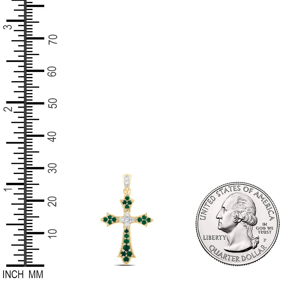 0.3 Ctw Natural Diamond Green White Cross Pendant in 14k Yellow Gold