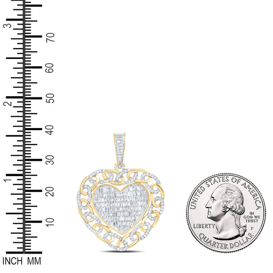 1.03 Ctw Natural Diamond Heart Link Border Pendant in 10k Yellow Gold