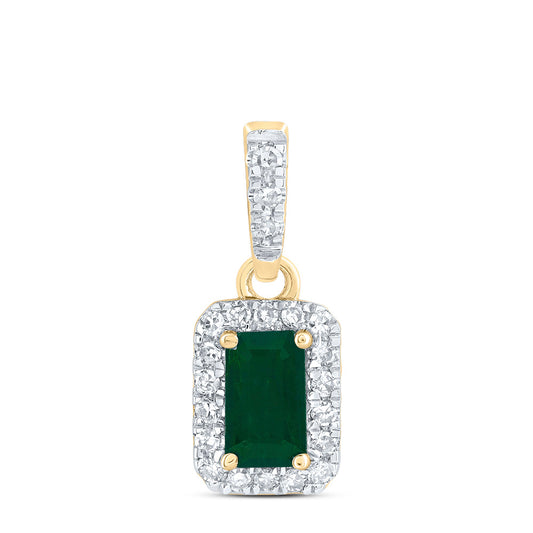 0.42 Ctw Natural Diamond Green Rectangle Pendant in 14k Yellow Gold