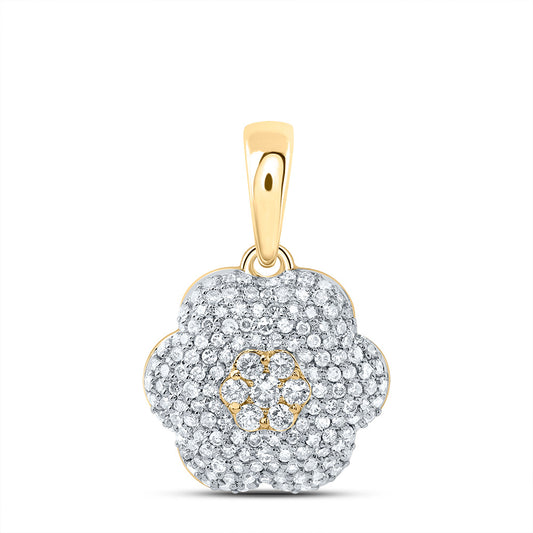 0.59 Ctw Natural Diamond Cluster Clover Pendant in 10k Yellow Gold