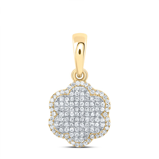 0.46 Ctw Natural Diamond Clover Fashion Gift Pendant in 10k Yellow Gold