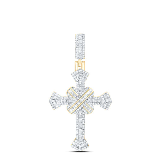 0.72 Ctw Natural Diamond Cluster Hiphop Cross Religious Pendant in 10k Yellow Gold