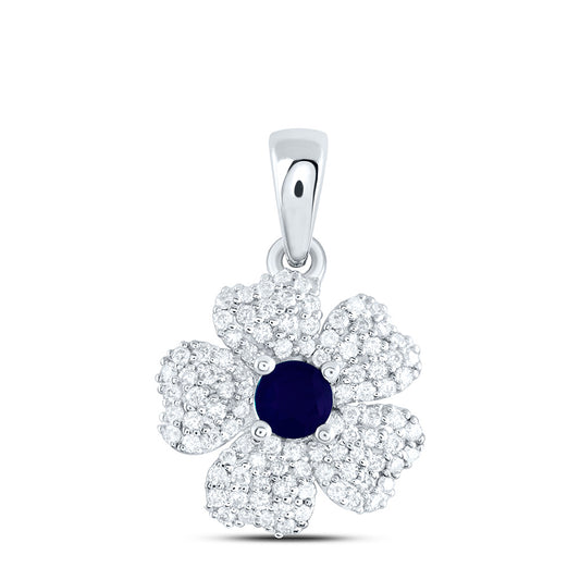 0.48 Ctw Natural Diamond Flower Heart Center Black Pendant in 14k White Gold
