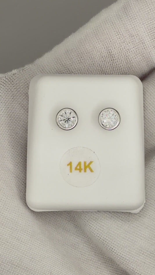 14k White Gold 0.5 CTW Lab Grown Diamond Round Bezel Solitarie Stud Earrings